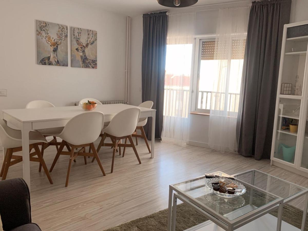 Vut Avila Centro Ciudad Dış mekan fotoğraf